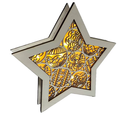 Dřevěná vánoční hvězda s ornamenty
